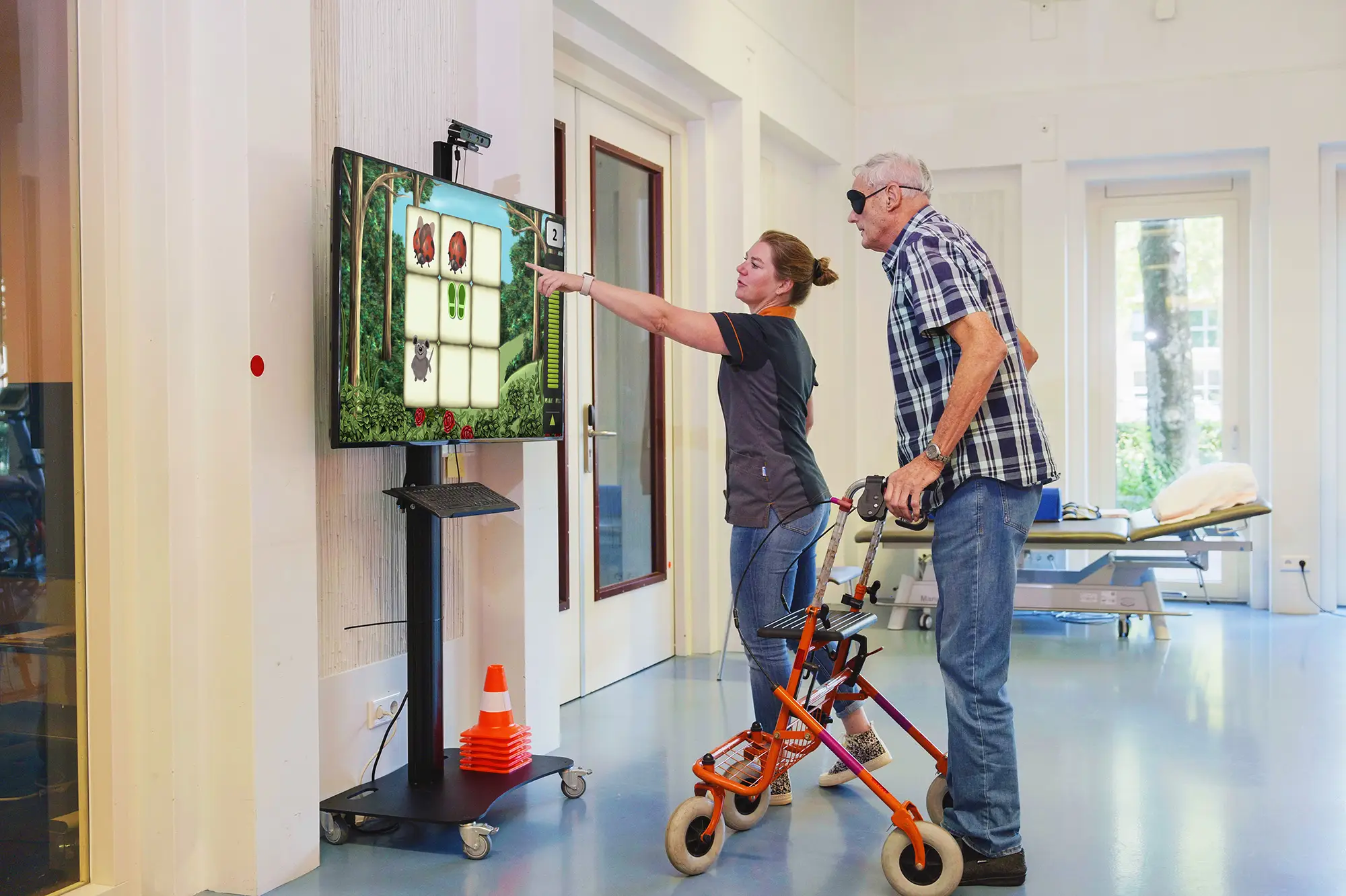 Auf spielerische Weise vital und fit bleiben in der Geriatrie 