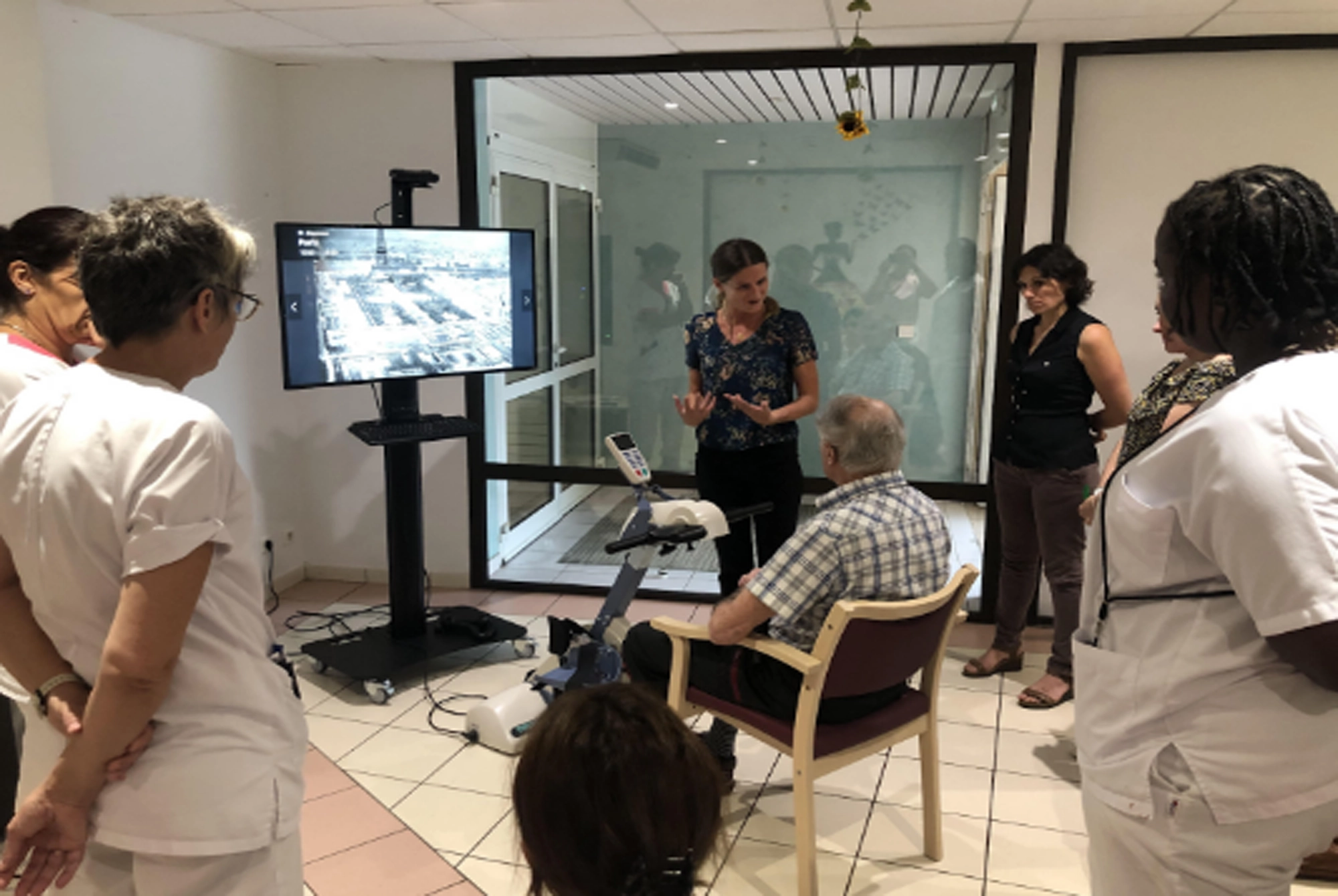 silverfit_le_combine_silverfit_3D_mile_a_l_ehpad_saint_joseph_une_nouvelle_activite_stimulante_pour_les_résidents_renforcant_le_lien_social_et_combattant_l_isolement